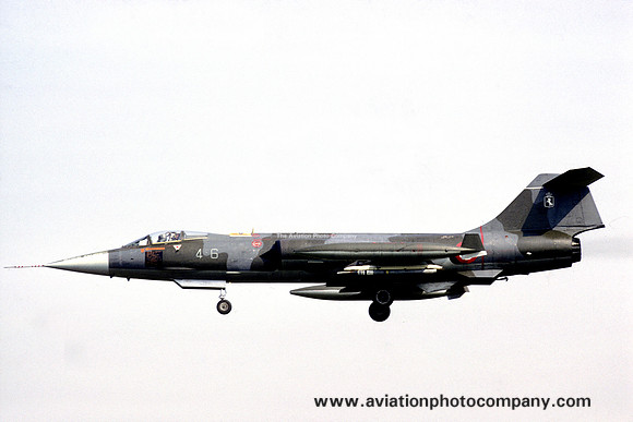 Italian Air Force 4 Stormo Lockheed F-104S Starfighter MM6828/4-6 (1990)
