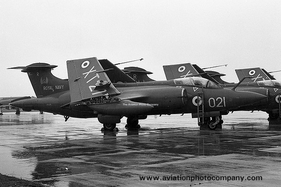 Royal Navy 809 Squadron Blackburn Buccaneer S.2 XT275/R021 (1972)
