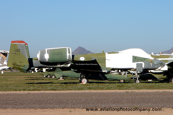 USAF Fairchild A-10A Thunderbolt 77-0274 stored at Davis Monthan (2005)