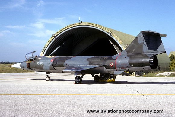 Italian Air Force 5 Stormo Lockheed F-104S Starfighter MM6915/5-15 (1993)