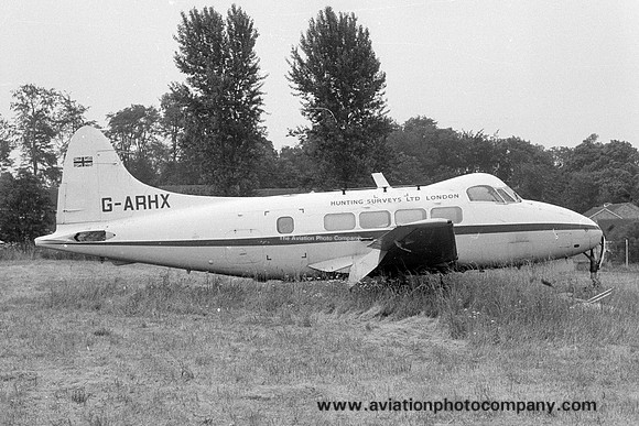 Hunting Surveys De Havilland Dove G-ARHX (1979)