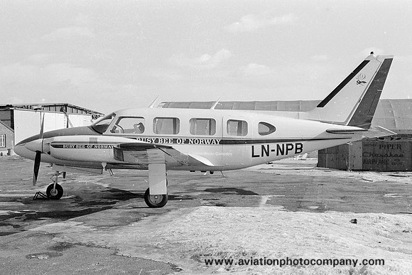 Busy Bee of Norway Piper PA-31-310 Navajo LN-NPB (1968)