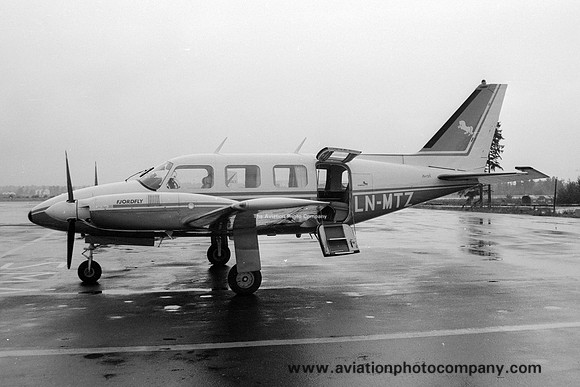 Fjordfly Piper PA-31-310 Navajo LN-MTZ (1973)