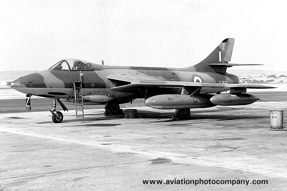 RAF 2 Squadron Hawker Hunter FR.10 XJ694/Z