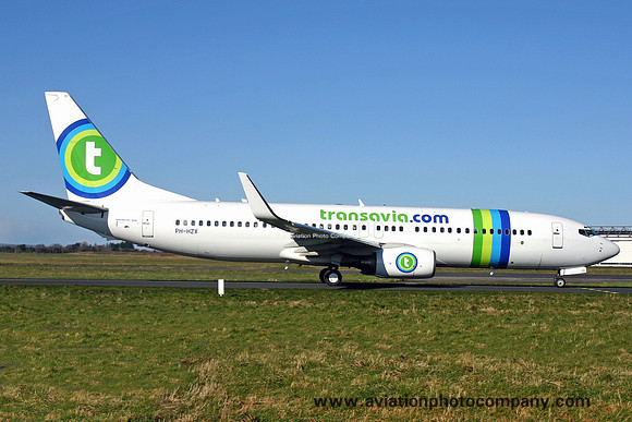 Transavia Boeing 737-800 PH-HZX at Shannon (2006)