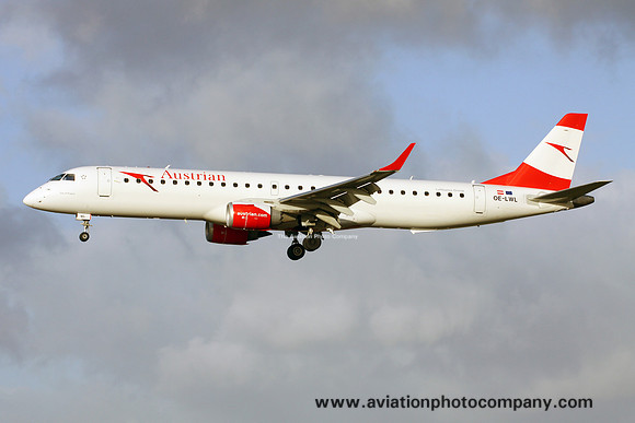 Austrian Airlines Embraer ERJ-195 OE-LWL at Manchester IAP (2017)
