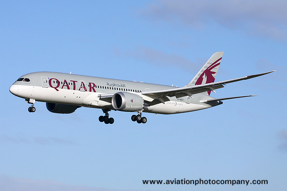 Qatar Airways Boeing 787-8 A7-BCY at Manchester IAP (2017)