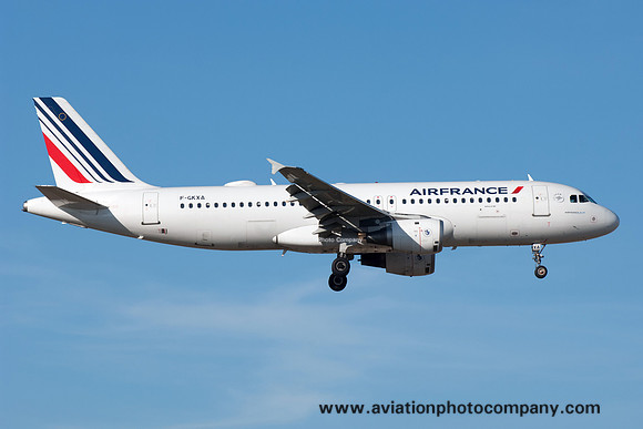 Air France Airbus A320-200 F-GKXA at Marseilles (2016)