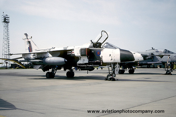 RAF 41 Squadron Sepecat Jagaur GR.1 XZ107/H (1996)