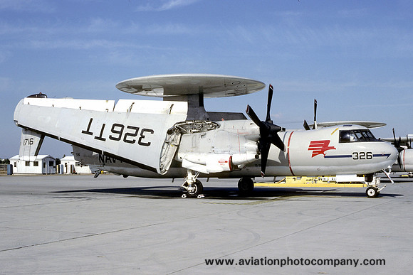 US Navy RVAW-110 Grumman E-2B 151716/TT-326 (1981)