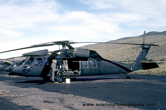 US Army 25th Aviation Brigade Sikorsky UH-60A Blackhawk 84-24008 (1986)