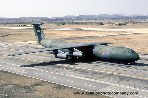USAF 62 MAW Lockheed C-141B Starlifter 65-0229 (1987)