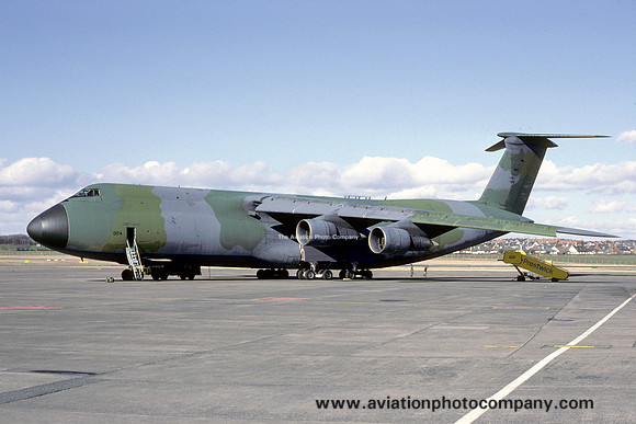 USAF 436 MAW Lockheed C-5A Galaxy 67-0174 at Prestwick (1987)