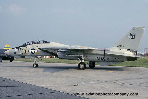 US Navy VF-124 Grumman F-14A Tomcat 162611/NJ-477 (1986)