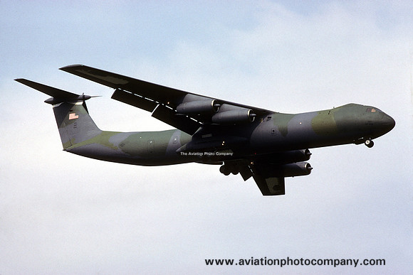 USAF 63 MAW Lockheed C-141B Starlifter 66-0153 (1986)