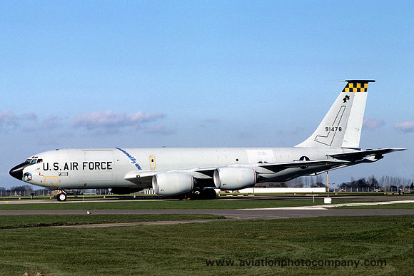 USAF 19 ARW Boeing KC-135R Stratotanker 59-1478 at RAF Mildenhall (1987)