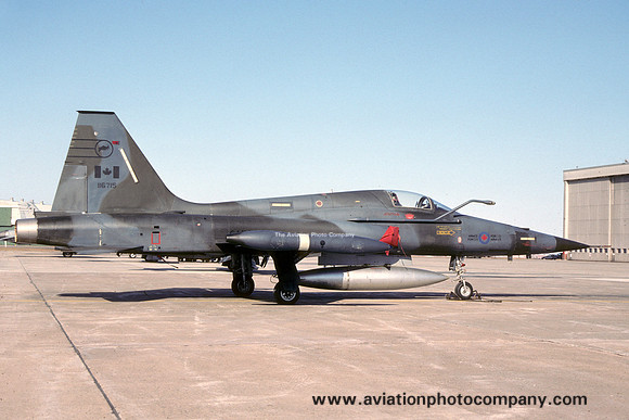 Canadian Air Force 419 Squadron Canadair CF-5A/CF-116 116715 (1990)