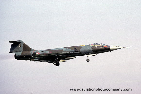 Italian Air Force 4 Stormo Lockheed/FIAT F-104S MM6763/4-11 (1990)