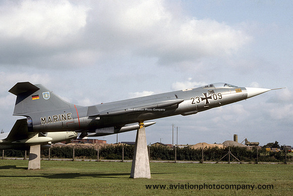 German Navy MFG2 Lockheed F-104G Starfighter 23+09 displayed at Eggebek (1989)