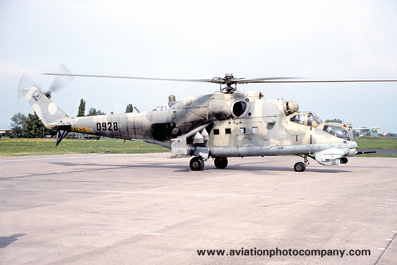 Czech Air Force Mil Mi-24V 0928 (1990)