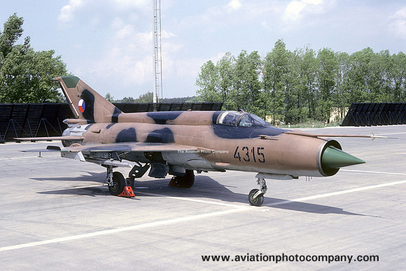 Czech Air Force Mikoyan MiG-21PFM 4315 (1990)