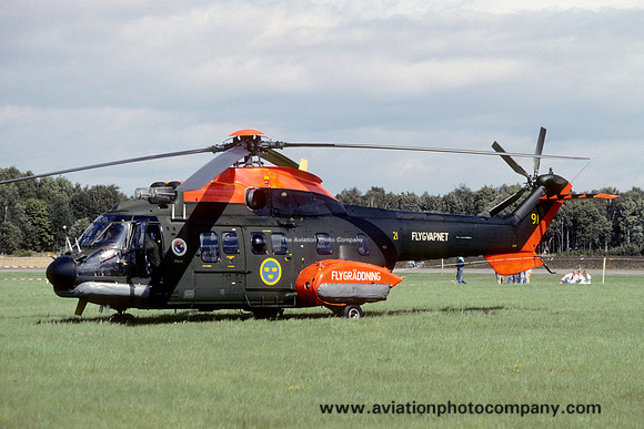 Swedish Air Force F21 Aerospatiale AS.332/Hkp10 Super Puma 10401/91 (1990)