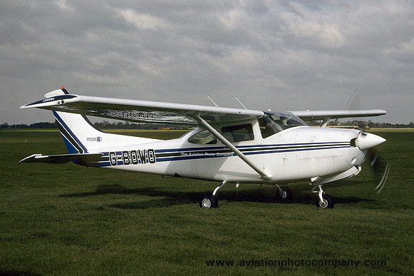 Cessna R182 Skylane RG II G-BOWO (1993)