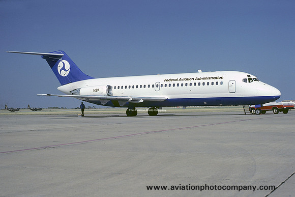 Federal Aviation Administration Douglas DC-9-15 N29 (1985)