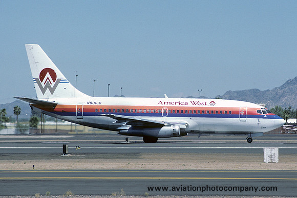 America West Airlines Boeing 737-222 N9016U (1985)