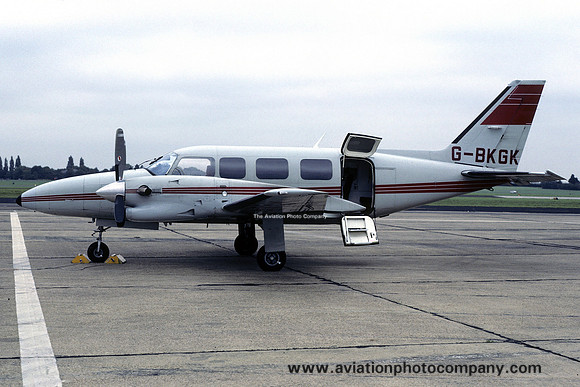 Piper PA-31T Cheyenne T-1040 G-BKGK (1985)