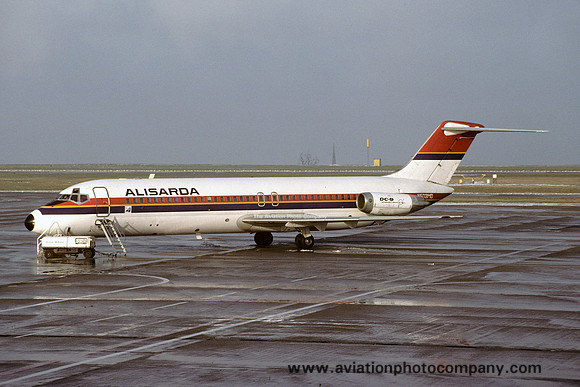 Alisarda Douglas DC-9-32 N503MD at East Midlands (1984)
