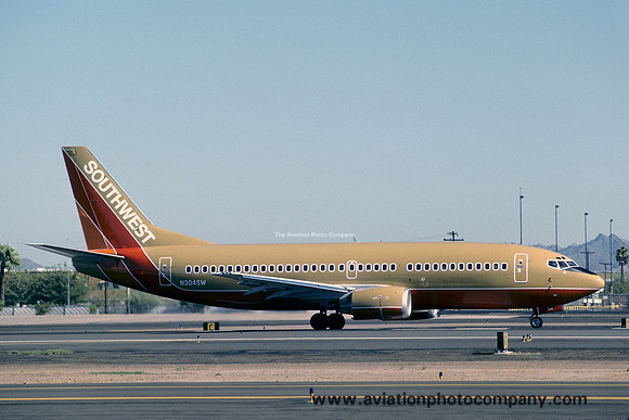 Southwest Airlines Boeing 737-3H4 N304SW (1985)