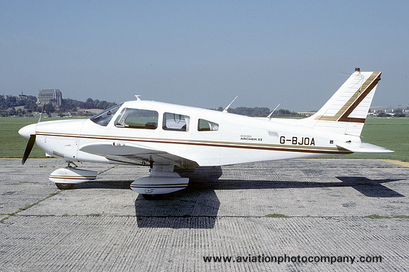 Piper PA-28-181 Cherokee Archer G-BJOA at Shoreham (1985)