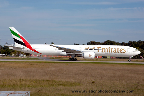 Emirates Boeing 777-31HER A6-ECE (2008)