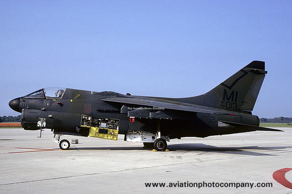USAF Michigan ANG 107 TFS LTV A-7D Corsair 73-1013/MI (1988)