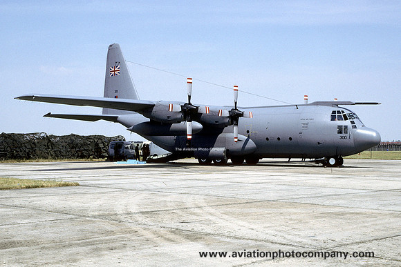 RAF LTW Lockheed C-130K Hercules C.1 XV300 (1996)