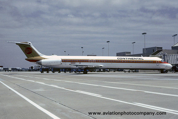 Continental Airlines McDonnell Douglas MD-82 N810NY (1985)