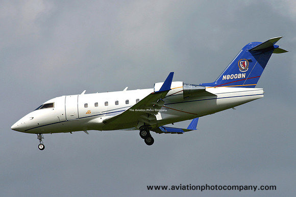 Bombardier Challenger 604 N800BN at Shannon (2006)