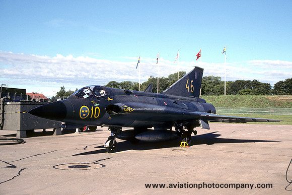 Swedish Air Force F10 SAAB Draken J-35F 35546/46 (1990)