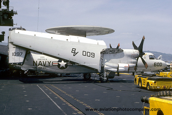 US Navy VAW-123 Grumman E-2C Hawkeye 161097/AB-600 on board USS America (1986)