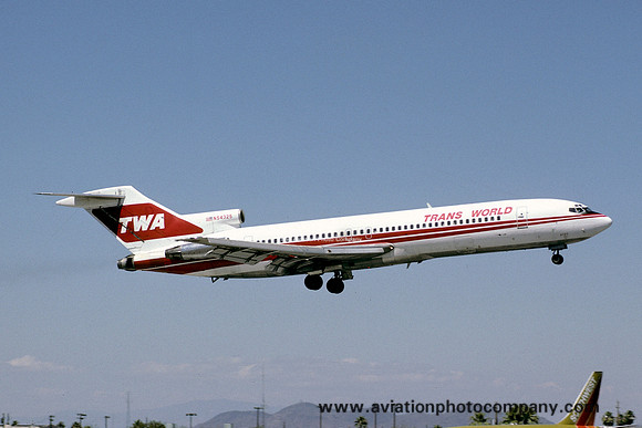 Trans World Airlines Boeing 727-231 N54325 (1985)