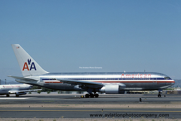 American Airlines Boeing 767-223 N308AA (1985)