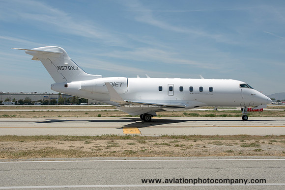 XOJET Bombardier BD-100 Challenger 300 N578XJ at Van Nuys (2016)