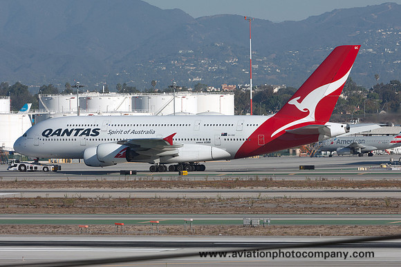 Qantas Airbus A380-842 VH-OQC at Los Angeles IAP (2015)