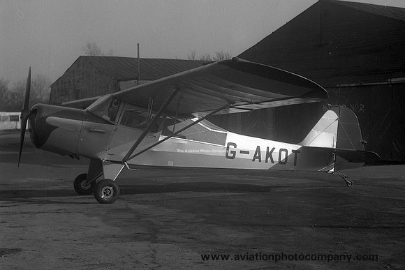 Taylorcraft Auster AOP.V G-AKOT