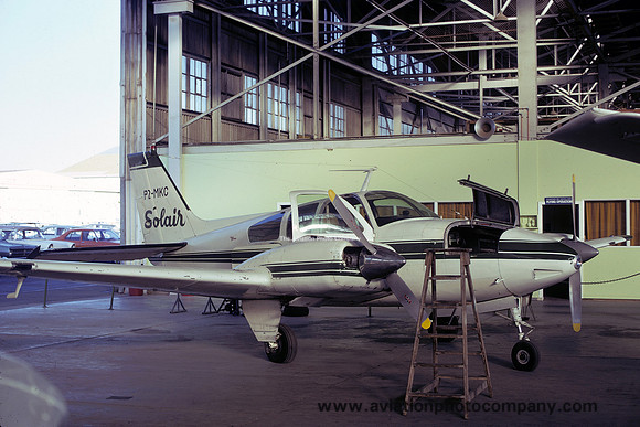 Solair Beech 58 Baron P2-MKC (1974)