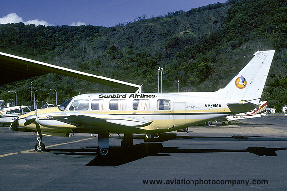 Sunbird Airlines Piper PA-31-350 Navajo Chieftain VH-EME (1984)