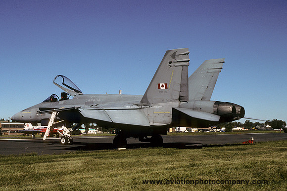 Canadian Air Force 425 Squadron McDonnell Douglas CF-188 Hornet 188791 (1990)