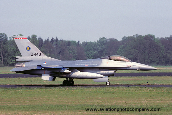 Dutch Air Force 315 Squadron General Dynamics F-16A Fighting Falcon J-143 (1990)