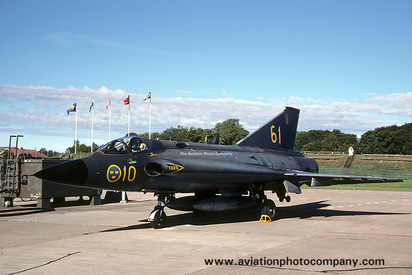 Swedish Air Force F10 SAAB Draken J-35J 35406/61 (1990)